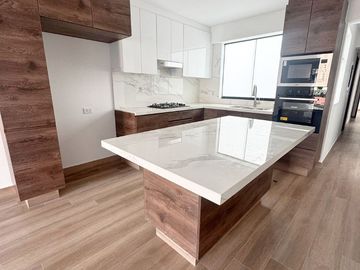SURCO,  VALLE HERMOSO - DEPARTAMENTO DE ESTRENO