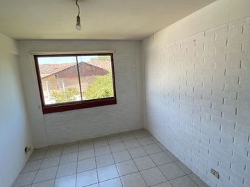 Solido departamento barrio Yungay.