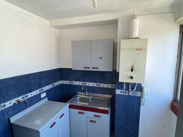 Solido departamento barrio Yungay.