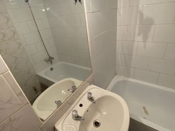 Solido departamento barrio Yungay.