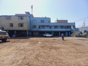 VENDO LOCAL COMERCIAL DE 2005 M2 EN AV. LOS CASCANUECES - SANTA ANITA-LIMA