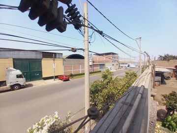 VENDO LOCAL COMERCIAL DE 2005 M2 EN AV. LOS CASCANUECES - SANTA ANITA-LIMA