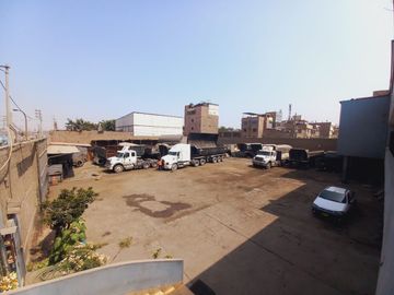 VENDO LOCAL COMERCIAL DE 2005 M2 EN AV. LOS CASCANUECES - SANTA ANITA-LIMA