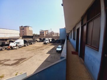 VENDO LOCAL COMERCIAL DE 2005 M2 EN AV. LOS CASCANUECES - SANTA ANITA-LIMA