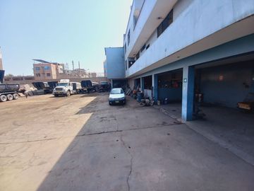 VENDO LOCAL COMERCIAL DE 2005 M2 EN AV. LOS CASCANUECES - SANTA ANITA-LIMA