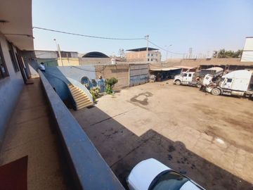 VENDO LOCAL COMERCIAL DE 2005 M2 EN AV. LOS CASCANUECES - SANTA ANITA-LIMA