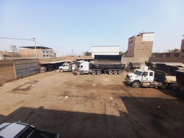 VENDO LOCAL COMERCIAL DE 2005 M2 EN AV. LOS CASCANUECES - SANTA ANITA-LIMA