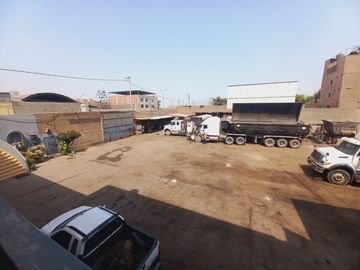 VENDO LOCAL COMERCIAL DE 2005 M2 EN AV. LOS CASCANUECES - SANTA ANITA-LIMA