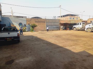 VENDO LOCAL COMERCIAL DE 2005 M2 EN AV. LOS CASCANUECES - SANTA ANITA-LIMA