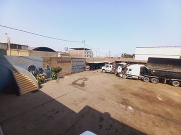 VENDO LOCAL COMERCIAL DE 2005 M2 EN AV. LOS CASCANUECES - SANTA ANITA-LIMA