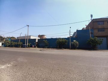 VENDO LOCAL COMERCIAL DE 2005 M2 EN AV. LOS CASCANUECES - SANTA ANITA-LIMA