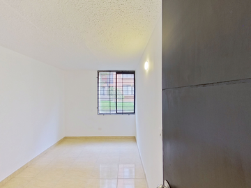 Apartamento remodelado en Palmeto – Segundo piso y excelente distribución 🏡