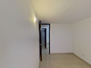 Apartamento remodelado en Palmeto – Segundo piso y excelente distribución 🏡