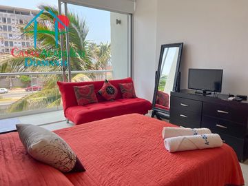 Funcional y acogedor, con balcón y acceso a club de playa en la mejor zona de Acapulco