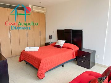 Funcional y acogedor, con balcón y acceso a club de playa en la mejor zona de Acapulco