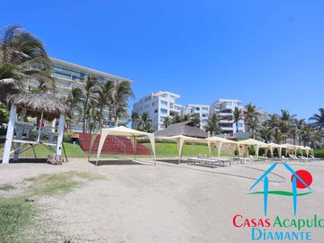 Funcional y acogedor, con balcón y acceso a club de playa en la mejor zona de Acapulco