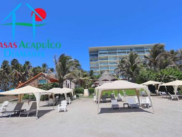 Funcional y acogedor, con balcón y acceso a club de playa en la mejor zona de Acapulco