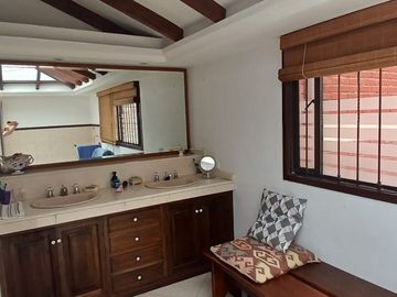 VENTA CASA  POPAYÁN SECTOR LA CABAÑA CERCA A CAMPANARIO