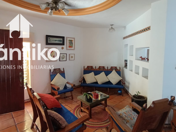 Residencia en Jardines Vista Hermosa, Colima.
