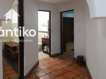 Residencia en Jardines Vista Hermosa, Colima.