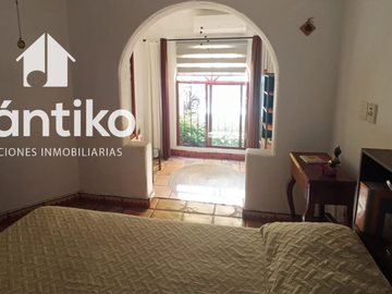 Residencia en Jardines Vista Hermosa, Colima.