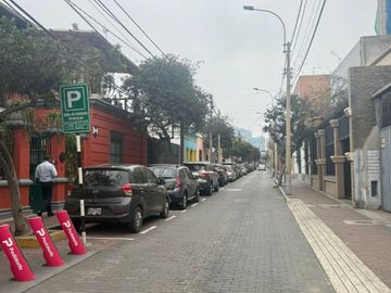 VENTA DE TERRENO EN MIRAFLORES