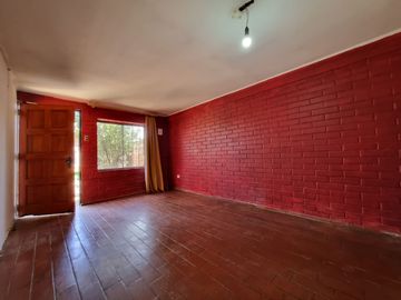 Oportunidad de Casa en Psje. Los Enebros, La Foresta II, Los Robles, comuna de Puente Alto.