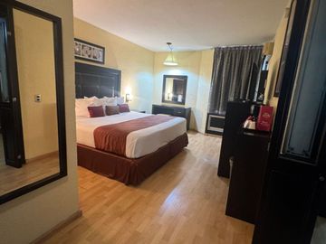 HOTEL EN VENTA HOWARD JOHNSON PLAZA LAS TORRES