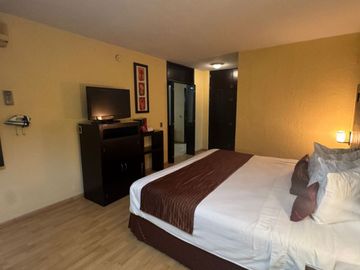 HOTEL EN VENTA HOWARD JOHNSON PLAZA LAS TORRES