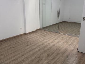 VENDO LINDOS DEPARTAMENTOS ACOGEDORES Y AMPLIOS DE 125mt. EN CAYMA, DE 3 DORMITORIOS CON 3 BAÑOS, ASCENSOR Y COCHERA ASCENSOR Y COCHERA