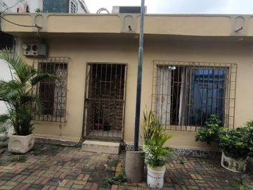 VENTA VILLA 1 PLANTA SAUCES 5, 2 DORMITORIOS, 1 BAÑO, PATIO
