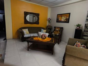 VENTA VILLA 1 PLANTA SAUCES 5, 2 DORMITORIOS, 1 BAÑO, PATIO