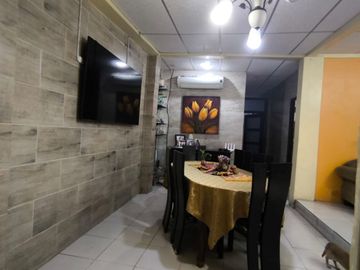 VENTA VILLA 1 PLANTA SAUCES 5, 2 DORMITORIOS, 1 BAÑO, PATIO