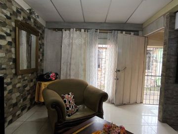 VENTA VILLA 1 PLANTA SAUCES 5, 2 DORMITORIOS, 1 BAÑO, PATIO