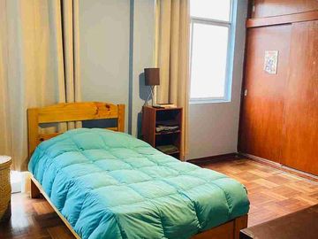 VENTA DE LINDA CASA FRENTE A PARQUE EN SAN BORJA