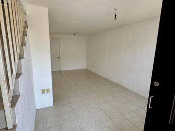 CASA EN VENTA DE 3 RECAMARAS EN LA COLONIA COLINAS DEL CARMEN, al sur de la ciudad
