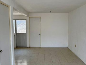 CASA EN VENTA DE 3 RECAMARAS EN LA COLONIA COLINAS DEL CARMEN, al sur de la ciudad