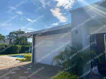 Renta Casa Campestre Amoblada sector Cerritos Pereira