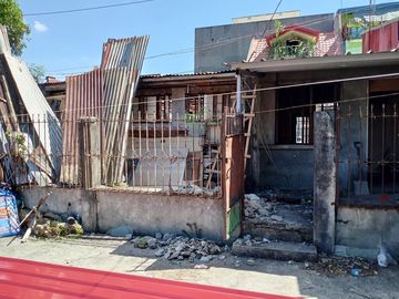 House Sale at De La Costa Home Phase1 near SM City SJDM Tungkong Manga Bulacan 80sqm@ 1.8Million