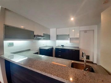 SE VENDE EXCLUSIVO DEPARTAMENTO EN PRIMER PISO MIRAFLORES