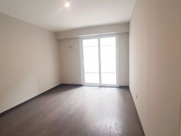 SE VENDE EXCLUSIVO DEPARTAMENTO EN PRIMER PISO MIRAFLORES