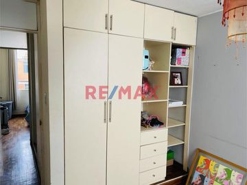Se Vende Departamento En Urb La Almudena En San Luis Limite Con San Borja S/. 451,250.00 - $ 125,000.00