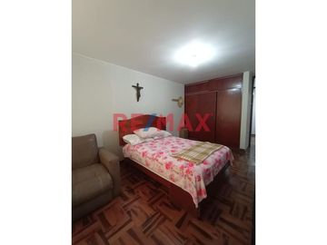 En Ocasion Venta De Hermoso Departamento Duplex En San Martin De Porres S/. 685,900.00 - $ 190,000.00