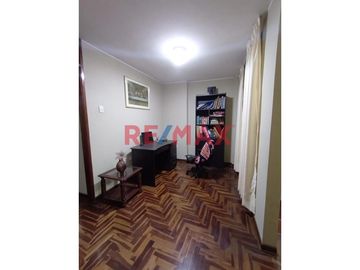 En Ocasion Venta De Hermoso Departamento Duplex En San Martin De Porres S/. 685,900.00 - $ 190,000.00
