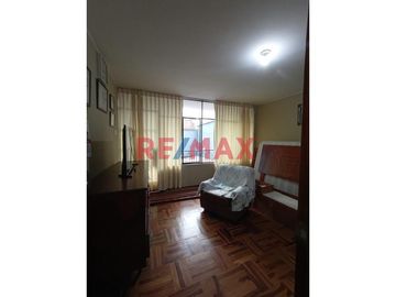 En Ocasion Venta De Hermoso Departamento Duplex En San Martin De Porres S/. 685,900.00 - $ 190,000.00