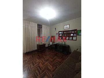 En Ocasion Venta De Hermoso Departamento Duplex En San Martin De Porres S/. 685,900.00 - $ 190,000.00