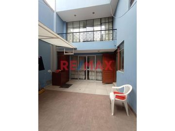 En Ocasion Venta De Hermoso Departamento Duplex En San Martin De Porres S/. 685,900.00 - $ 190,000.00