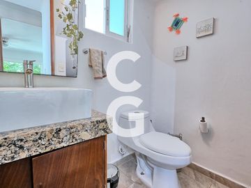 Departamento en Venta en Cancún en Res. Lagos del Sol Xik Nal con 3 Recámaras