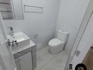 ALQUILER DE DEPARTAMENTO DE ESTRENO Y FULL EQUIPO