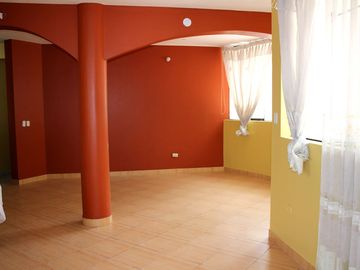 ✅📍Los Keñuales - Esquina Se VENDE Casa 2 Pisos
